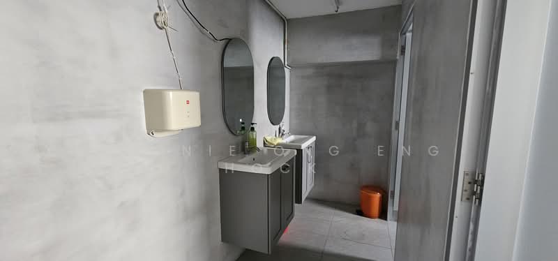 Woodlands Link, Woodlands Link, 6,430 sqft, Factory / Workshop (B2) For Sale, by Ronnie Ong Eng Hock, 500166000 - Bathroom - CommercialGuru.com.sg