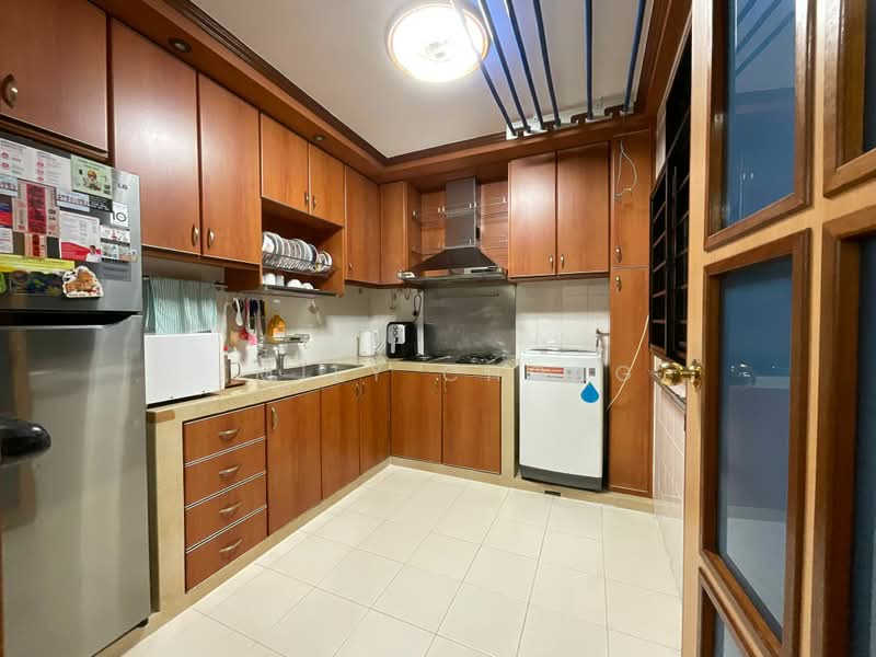 341B Sembawang Close, 341B Sembawang Close, 3 Bedrooms, 1,195 sqft, HDB Flat For Sale, by Emily Chong, 500166001 - Kitchen - PropertyGuru.com.sg