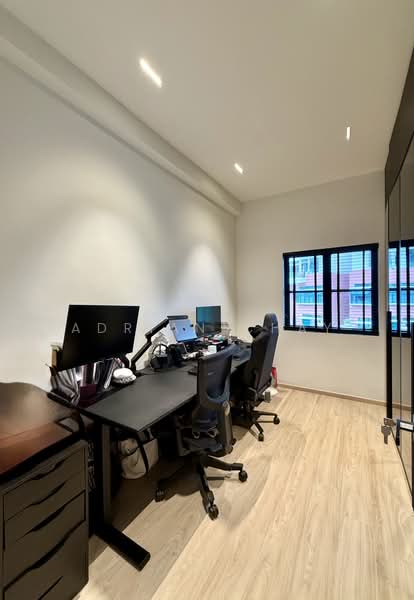 Nineteen Shelford, 19 Shelford Road, 2 Bedrooms, 936 sqft, Condominium For Sale, by Adrian Chay, 500166014 - PropertyGuru.com.sg