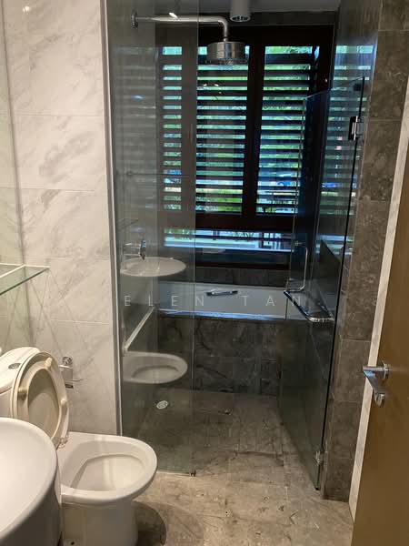 The Cornwall, 2 Cornwall Gardens, 2 Bedrooms, 1,442 sqft, Condominium For Rent, by Helen Tan, 500166015 - Bathroom - PropertyGuru.com.sg