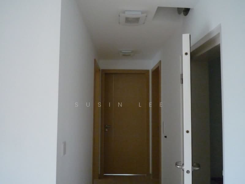 Shelford 23, 23 Shelford Road, 2 Bedrooms, 829 sqft, Apartment For Rent, by SuSin Lee, 500166018 - Corridor - PropertyGuru.com.sg