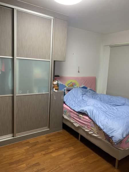 215A Compassvale Drive, 215A Compassvale Drive, 2 Bedrooms, 731 sqft, HDB Flat For Rent, by Renee Nicole Lee, 500166026 - Bedroom - PropertyGuru.com.sg