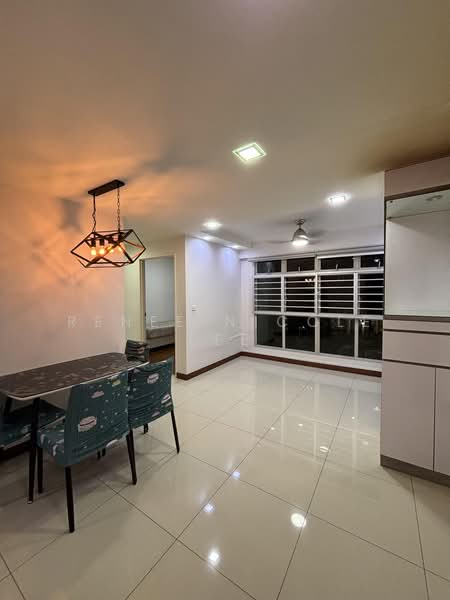 215A Compassvale Drive, 215A Compassvale Drive, 2 Bedrooms, 731 sqft, HDB Flat For Rent, by Renee Nicole Lee, 500166026 - Dining Room - PropertyGuru.com.sg