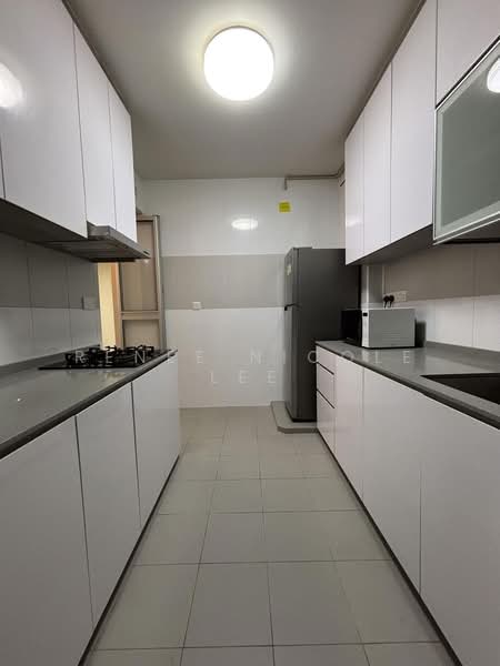 215A Compassvale Drive, 215A Compassvale Drive, 2 Bedrooms, 731 sqft, HDB Flat For Rent, by Renee Nicole Lee, 500166026 - Kitchen - PropertyGuru.com.sg