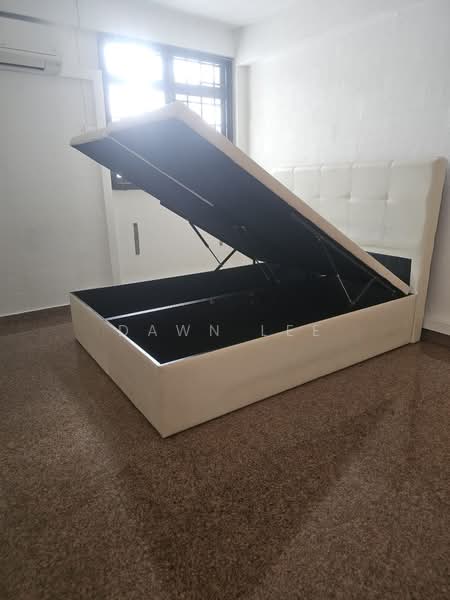 108 Lorong 1 Toa Payoh, 108 Lorong 1 Toa Payoh, 2 Bedrooms, 721 sqft, HDB Flat For Sale, by Dawn Lee, 500166033 - Bedroom - PropertyGuru.com.sg