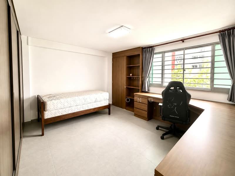 616 Hougang Avenue 8, 616 Hougang Avenue 8, 3 Bedrooms, 1,302 sqft, HDB Flat For Sale, by Ivan Ong, 500166041 - Bedroom - PropertyGuru.com.sg