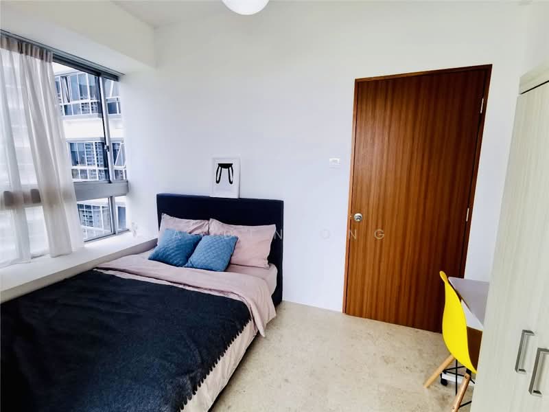 The Parc Condominium, 3 West Coast Walk, Room Rental, 150 sqft, Condominium For Rent, by Jayden Ong, 500166046 - R3 Common Queen with Balcony - $1750 - PropertyGuru.com.sg