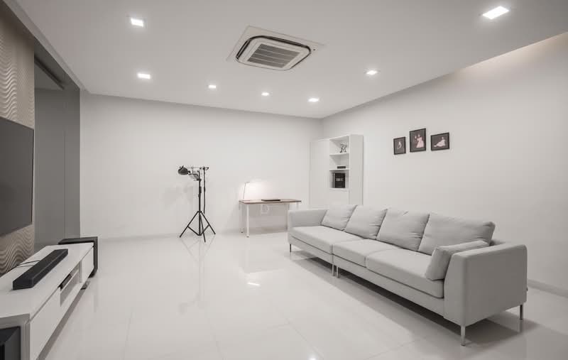 Wak Hassan Drive, , 8 Bedrooms, 8,442 sqft, Detached House For Sale, by Amanda Goh, 500166050 - Living Room - PropertyGuru.com.sg