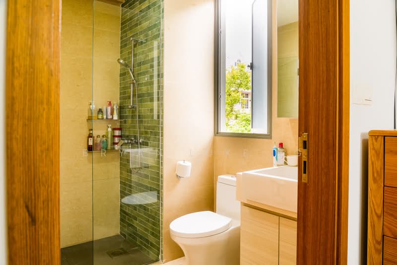 SUPER CHEAP 1 Bedroom unit in Telok Kurau, Save up to $200k!, , 1 Bedroom, 398 sqft, Apartment For Sale, by Bryan Luke Ng, 500166051 - Bathroom - PropertyGuru.com.sg