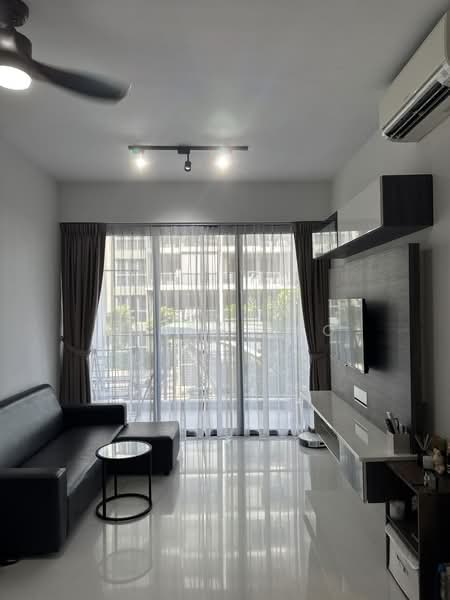 North Park Residences, 17 Yishun Central 1, 2 Bedrooms, 624 sqft, Condominium For Sale, by Daven Neo, 500166057 - Living Room - PropertyGuru.com.sg