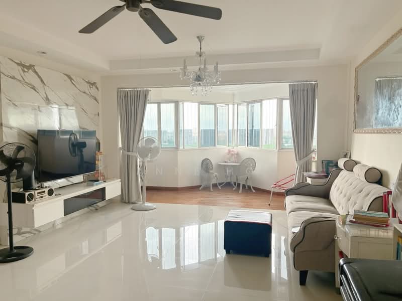 330 Tah Ching Road, 330 Tah Ching Road, 3 Bedrooms, 1,302 sqft, HDB Flat For Sale, by Anne Ho, 500166060 - Living Room - PropertyGuru.com.sg