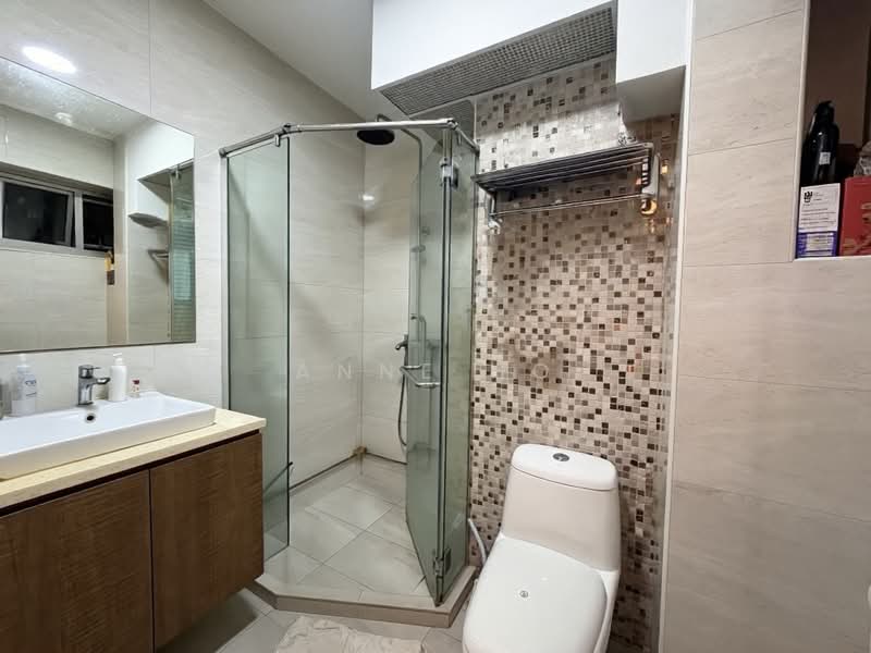 330 Tah Ching Road, 330 Tah Ching Road, 3 Bedrooms, 1,302 sqft, HDB Flat For Sale, by Anne Ho, 500166060 - Bathroom - PropertyGuru.com.sg