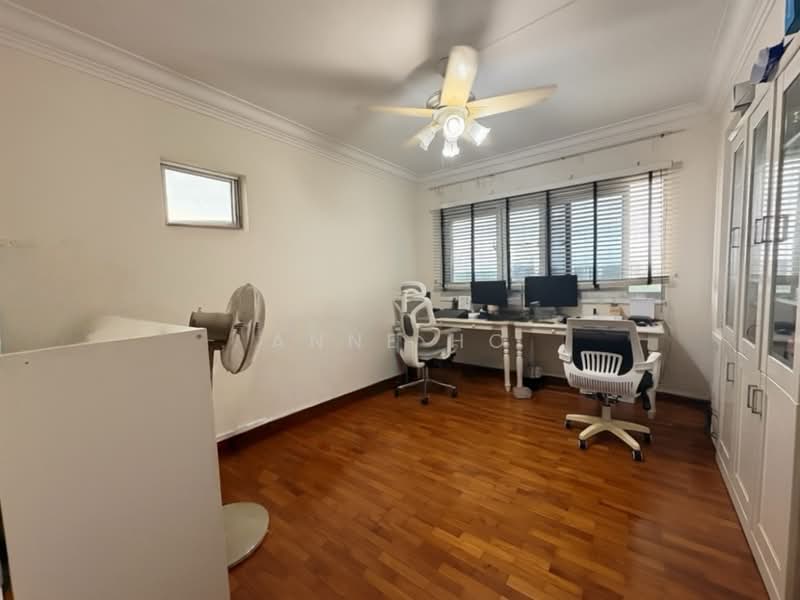 330 Tah Ching Road, 330 Tah Ching Road, 3 Bedrooms, 1,302 sqft, HDB Flat For Sale, by Anne Ho, 500166060 - Bedroom - PropertyGuru.com.sg