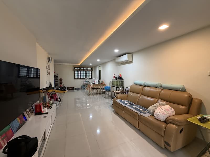 676B Jurong West Street 64, 676B Jurong West Street 64, 3 Bedrooms, 1,184 sqft, HDB Flat For Sale, by Candy ZiQi 紫绮, 500166061 - Living Room - PropertyGuru.com.sg