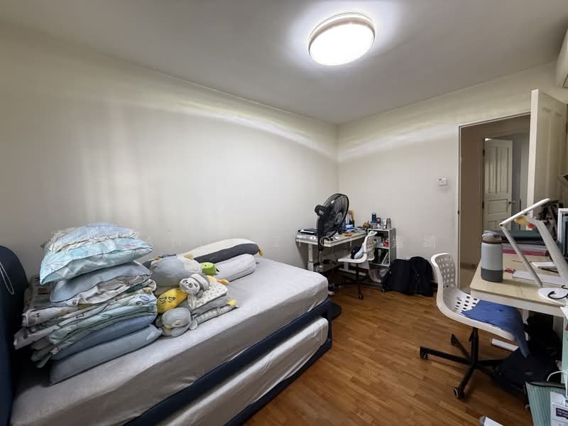 676B Jurong West Street 64, 676B Jurong West Street 64, 3 Bedrooms, 1,184 sqft, HDB Flat For Sale, by Candy ZiQi 紫绮, 500166061 - Bedroom - PropertyGuru.com.sg