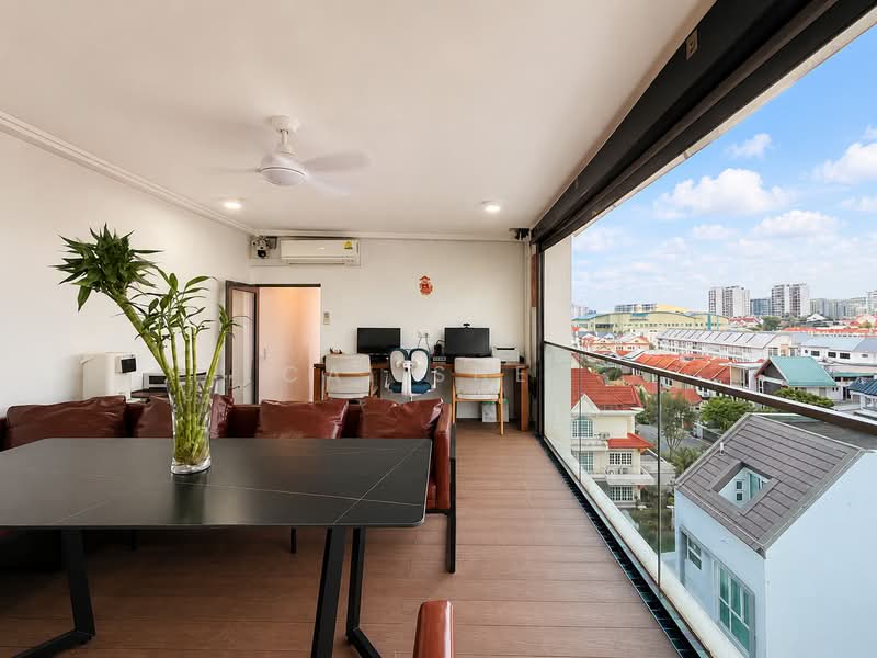 One Robey, 1 Robey Crescent, 3 Bedrooms, 1,195 sqft, Condominium For Sale, by CAI SHEN, 500166066 - Balcony - PropertyGuru.com.sg