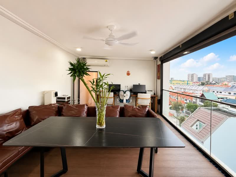 One Robey, 1 Robey Crescent, 3 Bedrooms, 1,195 sqft, Condominium For Sale, by CAI SHEN, 500166066 - Living Room - PropertyGuru.com.sg