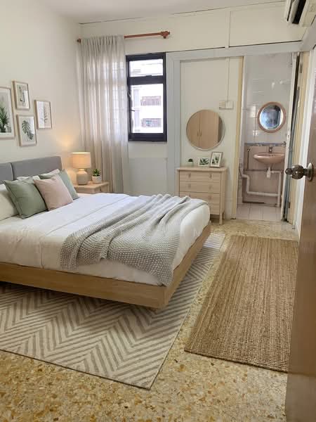 129 Ang Mo Kio Avenue 3, 129 Ang Mo Kio Avenue 3, 2 Bedrooms, 785 sqft, HDB Flat For Sale, by Irene Ng, 500166067 - Bedroom - PropertyGuru.com.sg