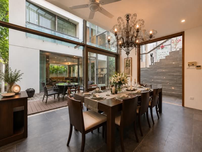 ⭐️1 KM TO SINGAPORE CHINESE GIRLS' PRIMARY SCH | NEAR STEVENS MRT STATION & MARKET | RARE DETACHED⭐️, Berrima Road University Bahasa Seni Ilmu Sejarah Tempua Kheam Hock Trevose Camborne Narooma Dalkeith Harlyn Unggas Merryn Shelford Watten Hillcrest Harom Setangkai Duke's Queen's King's Princess Wales Prince Duchess Coronation Greenwood Vanda Linden, 5 Bedrooms, 6,500 sqft, Detached House For Sale, by Damian Tan 陈係赈, 500166070 - Dining Room - PropertyGuru.com.sg