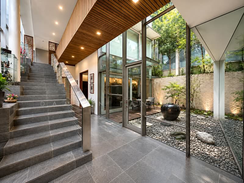⭐️1 KM OF SINGAPORE CHINESE GIRLS' PRIMARY SCH | NEAR STEVENS MRT STATION & MARKET | RARE DETACHED⭐️, Berrima Road University Bahasa Seni Ilmu Sejarah Tempua Kheam Hock Trevose Camborne Narooma Dalkeith Harlyn Unggas Merryn Shelford Watten Hillcrest Harom Setangkai Duke's Queen's King's Princess Wales Prince Duchess Coronation Greenwood Vanda Linden, 5 Bedrooms, 6,500 sqft, Detached House For Sale, by Damian Tan 陈係赈, 500166070 - Entrance - PropertyGuru.com.sg