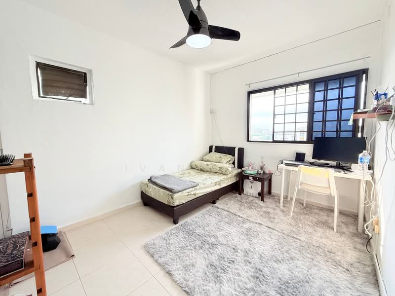 217 Yishun Street 21, 217 Yishun Street 21, 3 Bedrooms, 1,055 sqft, HDB Flat For Sale, by Ivan Ong, 500166074 - Bedroom - PropertyGuru.com.sg