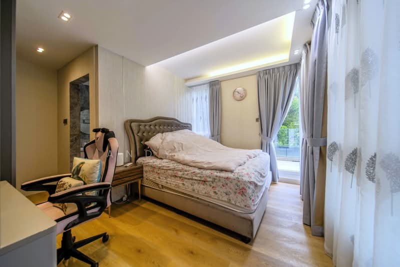 โ
๐๐ฎ๐ป๐ฑ๐ฒ๐ฑ ๐๐
๐ฐ๐ฒ๐น๐น๐ฒ๐ป๐ฐ๐ฒ โ
Ultra Luxury Modern Living Semi-Detached Near Botanic Gardens, Trevose Crescent / Kheam Hock Road / Dunearn Road, 5 Bedrooms, 5,000 sqft, Semi-Detached House For Sale, by Andy Cheng, 500166077 - Bedroom - PropertyGuru.com.sg