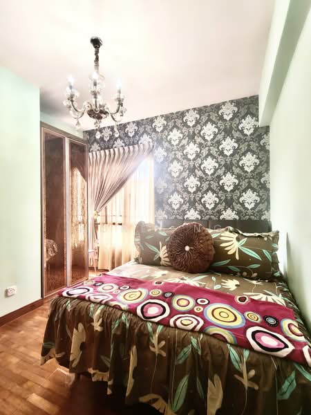 The Mayfair, 1 Jurong East Street 32, 3 Bedrooms, 1,227 sqft, Condominium For Rent, by Agnes Ng, 500166078 - Bedroom - PropertyGuru.com.sg