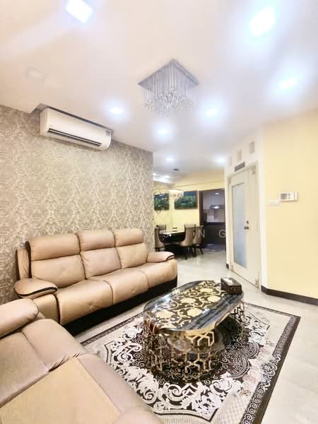 The Mayfair, 1 Jurong East Street 32, 3 Bedrooms, 1,227 sqft, Condominium For Rent, by Agnes Ng, 500166078 - Living Room - PropertyGuru.com.sg