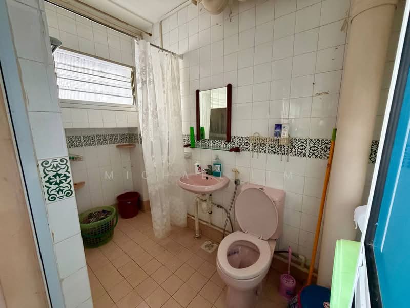 226 Pasir Ris Street 21, 226 Pasir Ris Street 21, Room Rental, 150 sqft, HDB Flat For Rent, by Michael Lim, 500166082 - Bathroom - PropertyGuru.com.sg