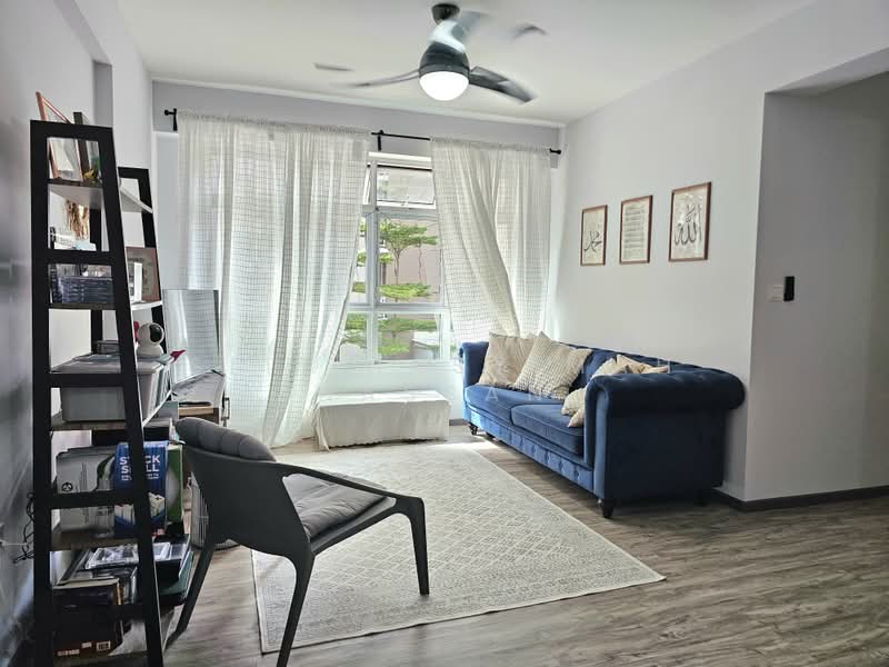 453A Bukit Batok West Avenue 6, 453A Bukit Batok West Avenue 6, 3 Bedrooms, 1,001 sqft, HDB Flat For Sale, by Siti Hasyimah Hassan, 500166083 - Living Room - PropertyGuru.com.sg