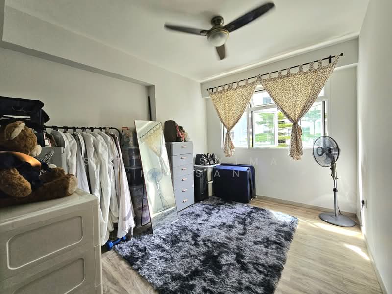 453A Bukit Batok West Avenue 6, 453A Bukit Batok West Avenue 6, 3 Bedrooms, 1,001 sqft, HDB Flat For Sale, by Siti Hasyimah Hassan, 500166083 - Bedroom - PropertyGuru.com.sg