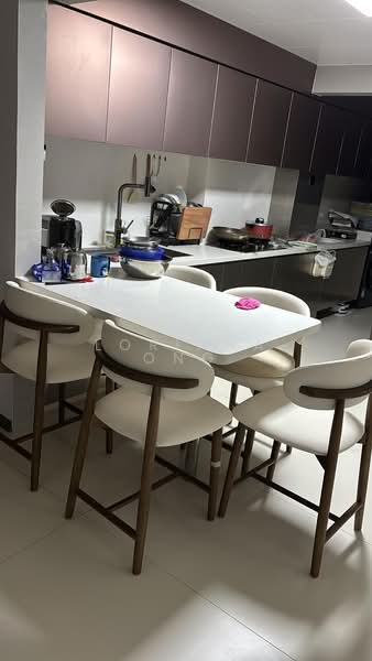 156 Lorong 1 Toa Payoh, 156 Lorong 1 Toa Payoh, Room Rental, 200 sqft, HDB Flat For Rent, by Loriana Ong, 500166087 - Kitchen - PropertyGuru.com.sg
