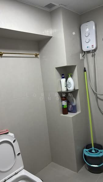 156 Lorong 1 Toa Payoh, 156 Lorong 1 Toa Payoh, Room Rental, 200 sqft, HDB Flat For Rent, by Loriana Ong, 500166087 - Bathroom - PropertyGuru.com.sg