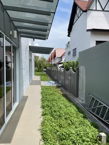 Mimosa Vale, Mimosa Vale, 5 Bedrooms, 3,800 sqft, Semi-Detached House For Rent, by Nelson Chung, 500166088 - Exterior - PropertyGuru.com.sg