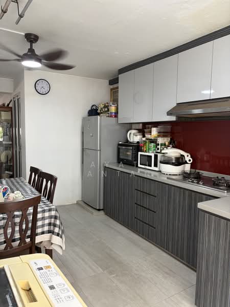 37 Bedok South Avenue 2, 37 Bedok South Avenue 2, Room Rental, 150 sqft, HDB Flat For Rent, by Hayati Jantan, 500166095 - Kitchen - PropertyGuru.com.sg