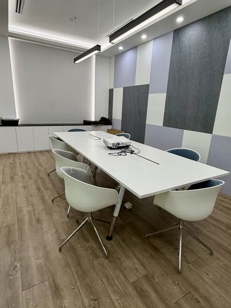 The Central, 6 Eu Tong Sen Street, 1,700 sqft, Office For Rent, by Alvin Tay, 500166097 - Interior - CommercialGuru.com.sg