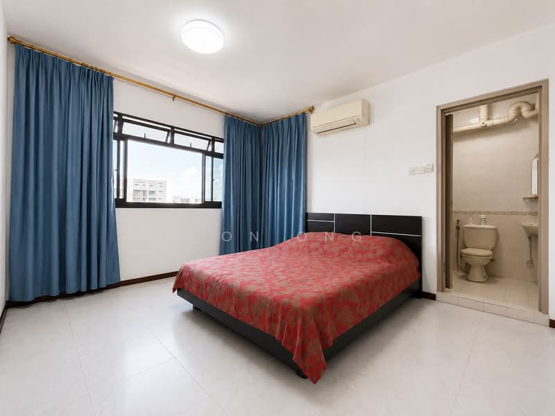 692A Choa Chu Kang Crescent, 692A Choa Chu Kang Crescent, 3 Bedrooms, 980 sqft, HDB Flat For Sale, by Rion Ong, 500166105 - Bedroom - PropertyGuru.com.sg