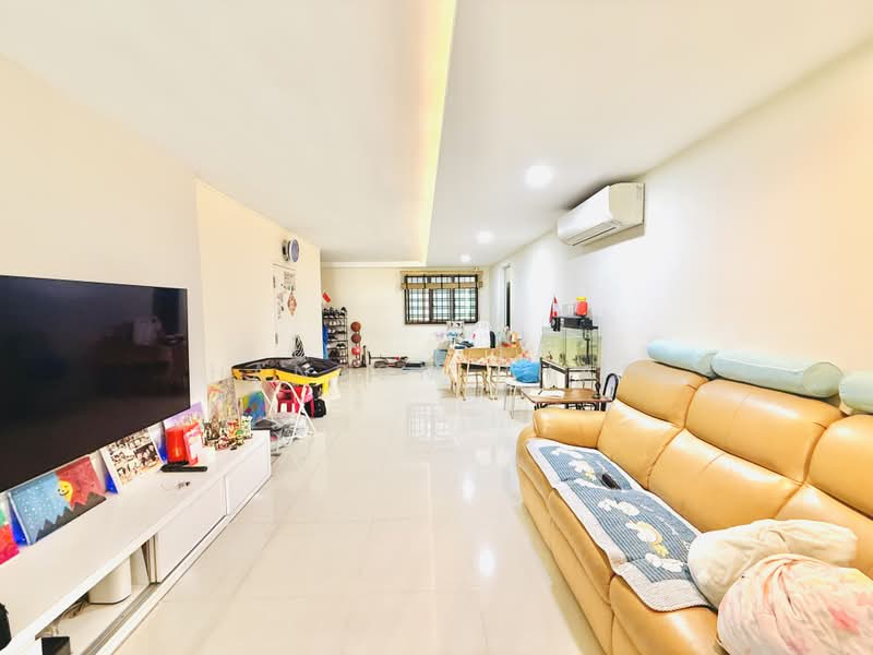 676B Jurong West Street 64, 676B Jurong West Street 64, 3 Bedrooms, 1,184 sqft, HDB Flat For Sale, by Hanson Chan, 500166111 - Living Room - PropertyGuru.com.sg