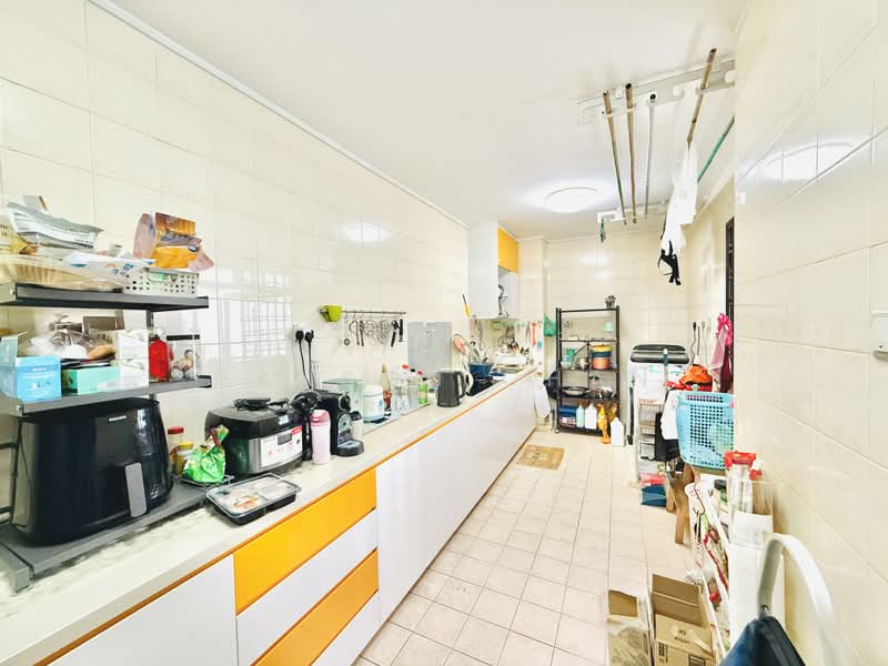 676B Jurong West Street 64, 676B Jurong West Street 64, 3 Bedrooms, 1,184 sqft, HDB Flat For Sale, by Hanson Chan, 500166111 - Kitchen - PropertyGuru.com.sg