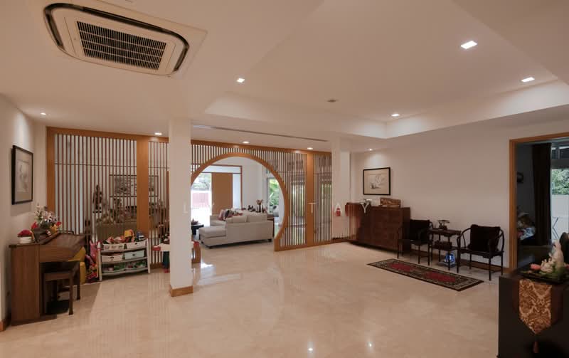 Frankel Estate, Siglap Plain, 6 Bedrooms, 4,800 sqft, Detached House For Sale, by Lynn Tay, 500166119 - Living Room - PropertyGuru.com.sg