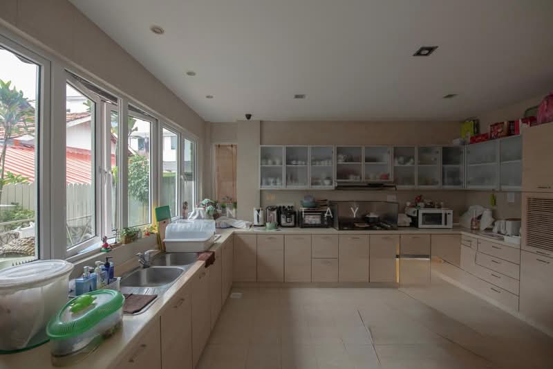 Frankel Estate, Siglap Plain, 6 Bedrooms, 4,800 sqft, Detached House For Sale, by Lynn Tay, 500166119 - Kitchen - PropertyGuru.com.sg