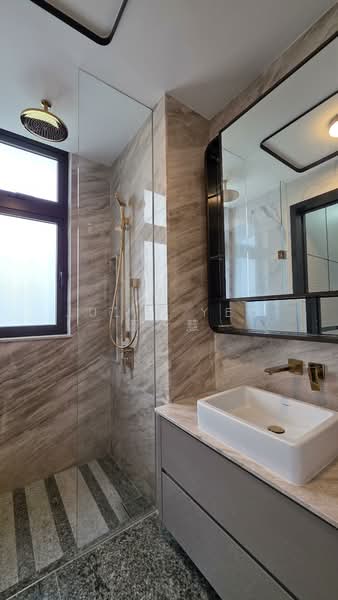 Perfect Ten, 323 Bukit Timah Road, 2 Bedrooms, 786 sqft, Condominium For Rent, by Julia Yeo 杨舒慧, 500166126 - Bathroom - PropertyGuru.com.sg