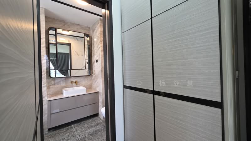 Perfect Ten, 323 Bukit Timah Road, 2 Bedrooms, 786 sqft, Condominium For Rent, by Julia Yeo 杨舒慧, 500166126 - Bathroom - PropertyGuru.com.sg