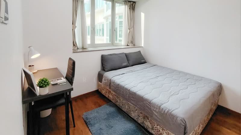 Queens, 10 Stirling Road, Room Rental, 100 sqft, Condominium For Rent, by Erica Yap, 500166127 - Bedroom - PropertyGuru.com.sg