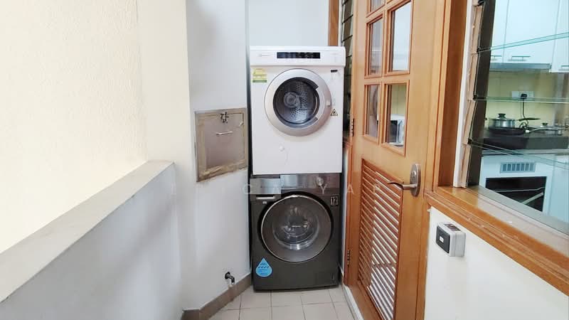 Queens, 10 Stirling Road, Room Rental, 100 sqft, Condominium For Rent, by Erica Yap, 500166127 - Interior - PropertyGuru.com.sg