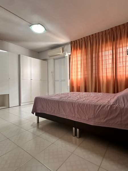 251 Hougang Avenue 3, 251 Hougang Avenue 3, 3 Bedrooms, 1,302 sqft, HDB Flat For Sale, by Patrick Ang, 500166128 - Bedroom - PropertyGuru.com.sg