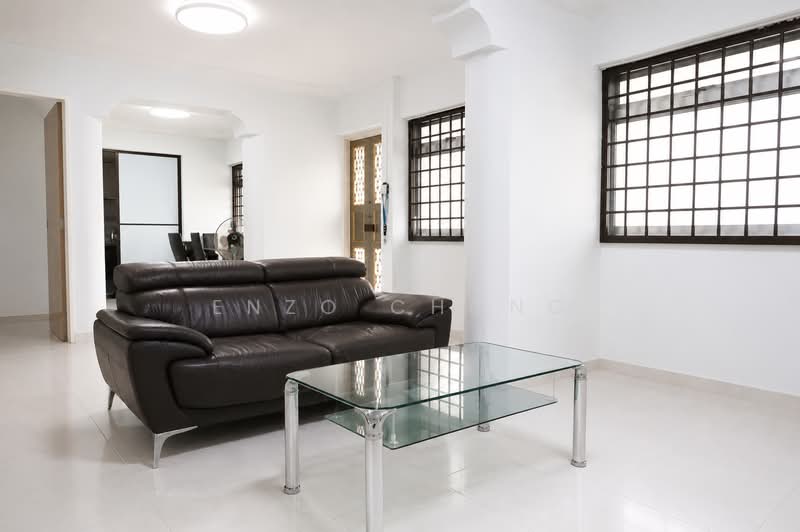 609 Choa Chu Kang Street 62, 609 Choa Chu Kang Street 62, 3 Bedrooms, 1,141 sqft, HDB Flat For Sale, by Enzo Chong, 500166132 - Living Room - PropertyGuru.com.sg