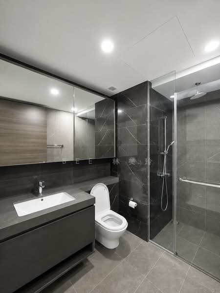 The Florence Residences, 87 Hougang Avenue 2, 1 Bedroom, 484 sqft, Condominium For Rent, by Bee 林美玲, 500166135 - Bathroom - PropertyGuru.com.sg