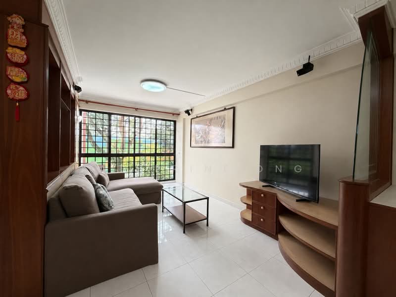498J Tampines Street 45, 498J Tampines Street 45, 3 Bedrooms, 1,141 sqft, HDB Flat For Sale, by Katherine Ong, 500166136 - Living Room - PropertyGuru.com.sg