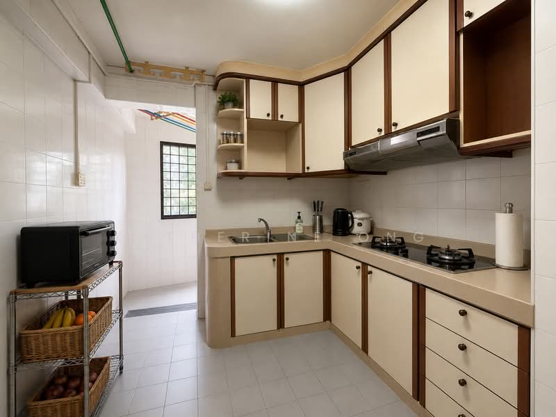 498J Tampines Street 45, 498J Tampines Street 45, 3 Bedrooms, 1,141 sqft, HDB Flat For Sale, by Katherine Ong, 500166136 - Kitchen - PropertyGuru.com.sg